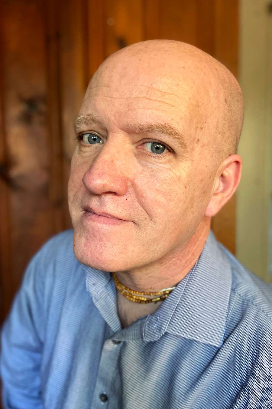 Main Image Supporting the Content of author-author